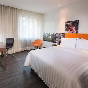 Queen Room Mobility accessible